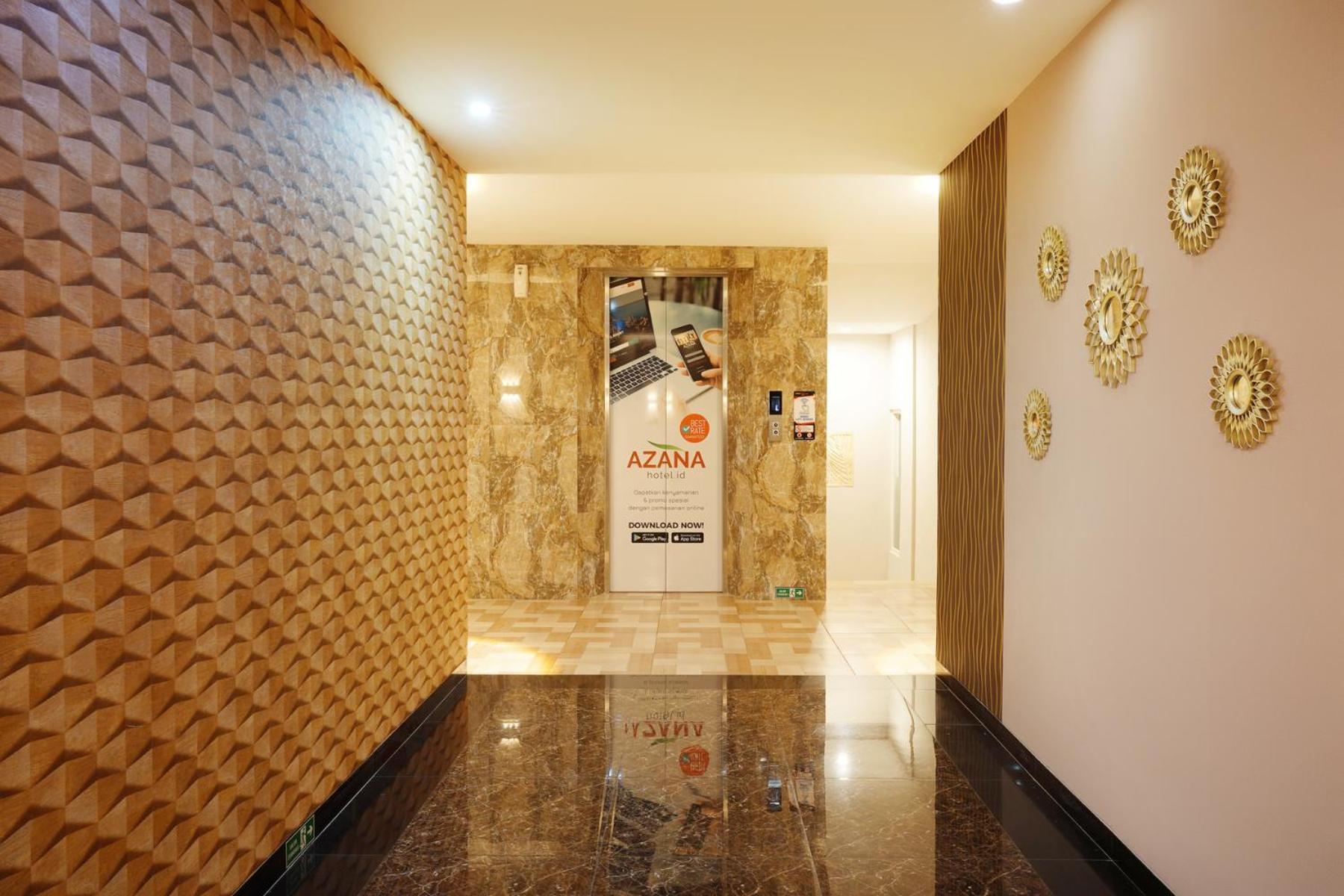 Front One Hotel Sragen Bagian luar foto